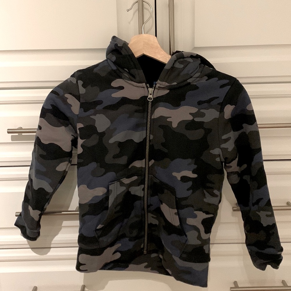 NWT Old Navy Fleece lined Hoodie kids Sz S (6 -7)